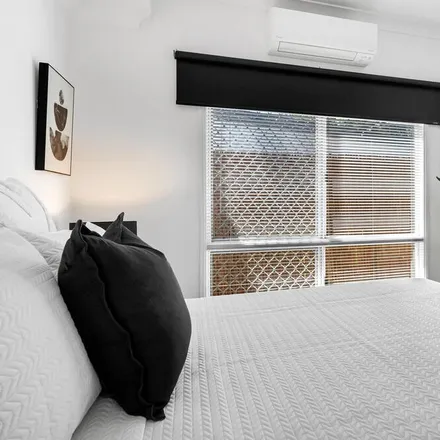 Image 5 - Manoora, Cairns Regional, Queensland, Australia - Apartment for rent