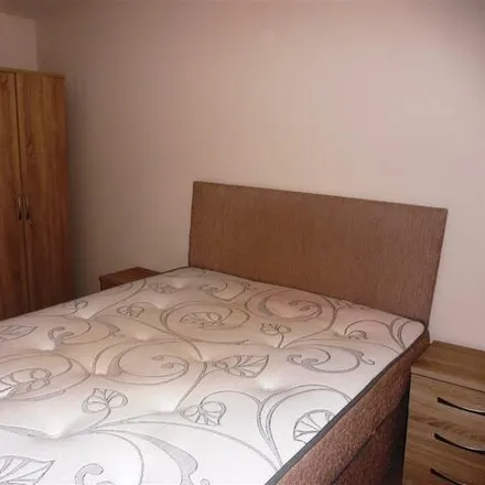 Image 6 - Clifton House, Thornaby Place, Thornaby-on-Tees, TS17 6SD, United Kingdom - Apartment for rent