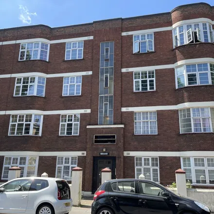 Image 1 - Marina Court, Alfred Street, Old Ford, London, E3 2BH, United Kingdom - Apartment for rent