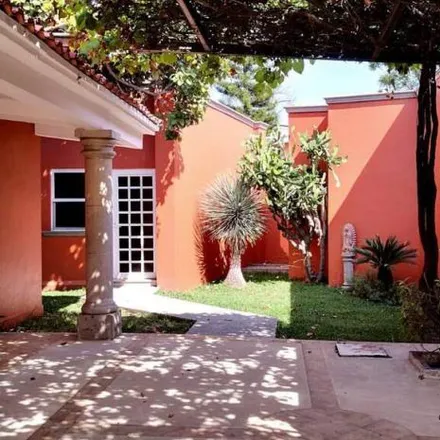 Buy this 7 bed house on Privada Anita in El Vergel, 62410 Cuernavaca