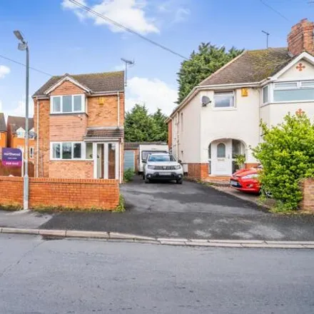 Buy this 2 bed house on Ronkswood Hill in Worcester, WR4 9ER