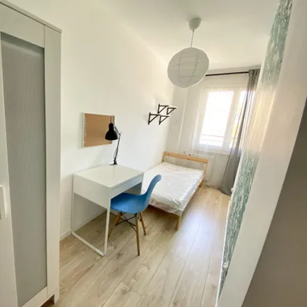 Rent this 1 bed room on Księdza Franciszka Ścigały 46 in 40-208 Katowice, Poland
