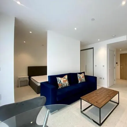 Image 1 - 126 Cavell Street, London, E1 2EE, United Kingdom - Apartment for sale