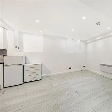 Image 7 - Tasso Road, London, W6 8LY, United Kingdom - Apartment for rent