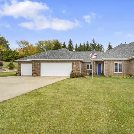 Buy this 5 bed house on 11794 Deer Valley Trail in Dubuque County, IA 52001