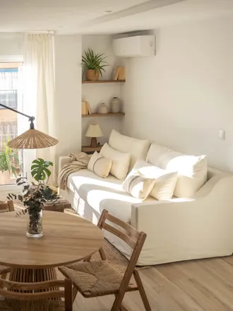 Rent this 2 bed apartment on Avinguda del Cid in 7, 46018 Valencia