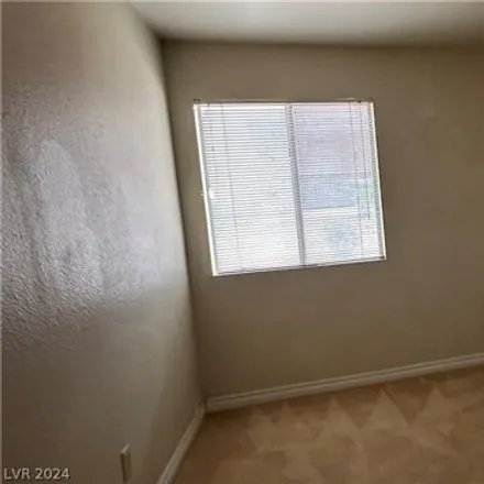 Image 5 - 5307 Indian River Drive, Spring Valley, NV 89103, USA - Condo for rent