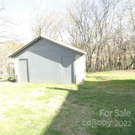 Image 9 - 320 Morehead Road, East Marion, Marion, NC 28752, USA - House for sale