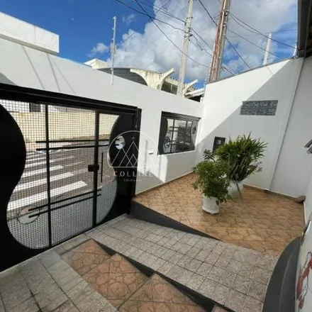 Buy this 3 bed house on Rua Luiz Tomazini in Centro, Botucatu - SP