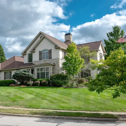 Buy this 5 bed house on 3974 Henderson Road in Upper Arlington, OH 43220