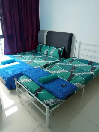 Rent this 3 bed apartment on Jalan Sutera Kuning in Taman Sutera, 79150 Iskandar Puteri