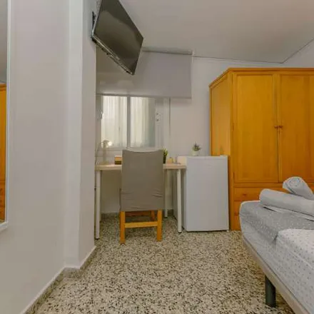 Image 1 - Edifici Luís Suñer, Carrer del Doctor Faustino Blasco, 46600 Alzira, Spain - Apartment for rent