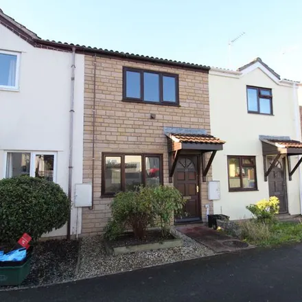 Rent this 2 bed apartment on Ashlands Meadow in Crewkerne, TA18 7NN