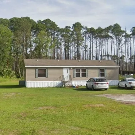 Buy this studio apartment on 511 Ridge Road in Franklin County, FL 32328