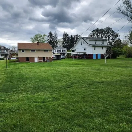 Image 7 - 12863 Meadow Avenue, Cresaptown, Allegany County, MD 21502, USA - House for sale