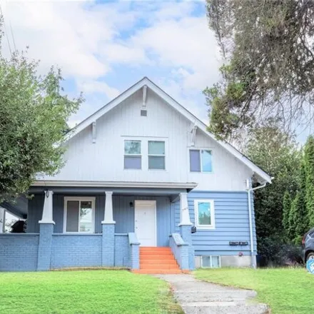 Buy this studio house on 945 North 92nd Street in Seattle, WA 98103