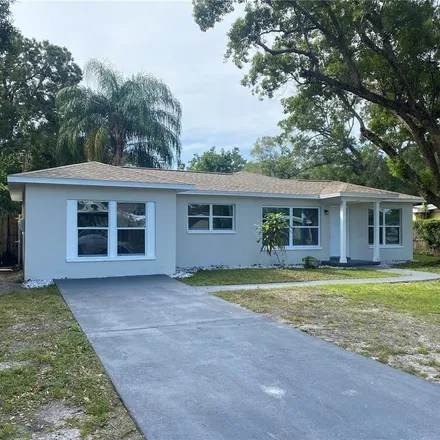 Buy this 4 bed house on 2106 West Clifton Street in Tampa, FL 33603