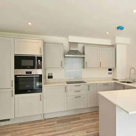 Rent this 3 bed apartment on 32 Smitham Downs Road in London, CR8 4ND