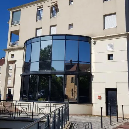 Rent this 4 bed apartment on 24 Rue du 8 Mai 1945 in 71600 Paray-le-Monial, France