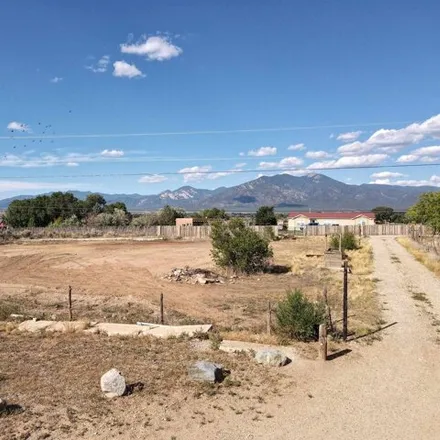 Image 6 - 518 Delores Road, Taos County, NM 87571, USA - House for sale