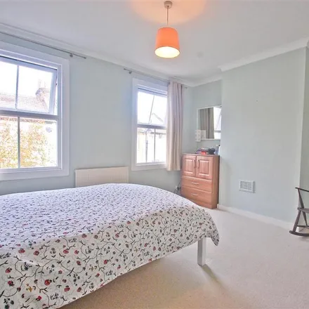 Image 6 - Ashbourne Terrace, London, SW19 1QU, United Kingdom - House for rent
