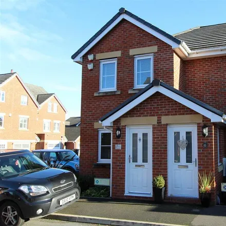 Rent this 2 bed apartment on unnamed road in Oughtrington, Lymm