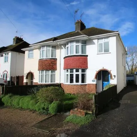 Buy this 3 bed duplex on Cobham Road in Leatherhead, KT22 9AR