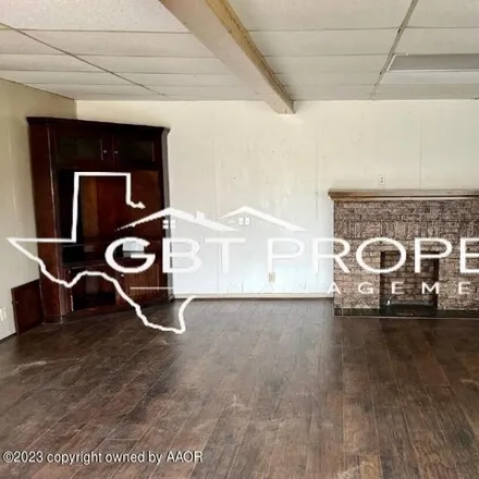 Image 7 - 225 West 3rd Street, Shamrock, Wheeler County, TX 79079, USA - House for sale