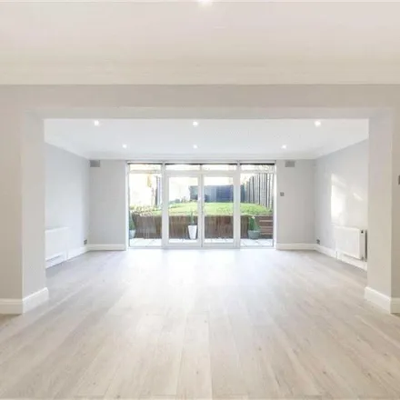 Rent this 4 bed house on Primrose Hill Fast Tunnel in King Henry's Road, Primrose Hill