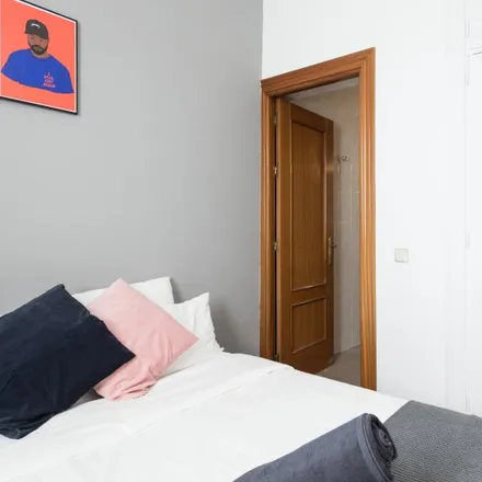 Rent this 5 bed room on Calle de la Colegiata in 11, 28012 Madrid