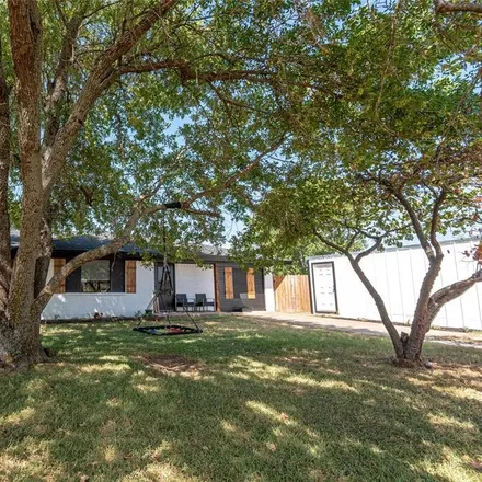 Image 7 - 414 Palo Pinto Street, Millsap, Parker County, TX 76066, USA - House for sale