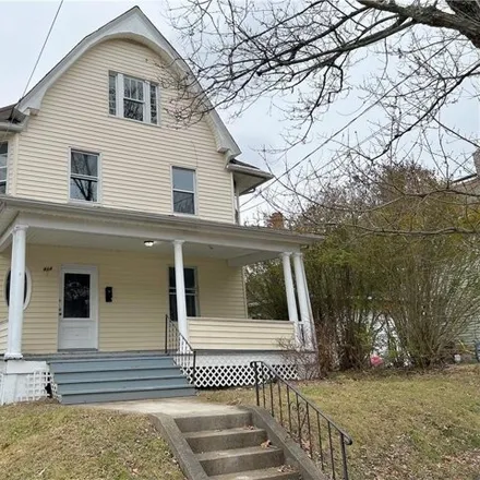 Buy this 5 bed house on 416 East Sheridan Avenue in New Castle, PA 16105