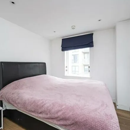 Buy this 1 bed apartment on Seven Sea Gardens in Londres, London