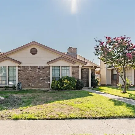 Buy this 2 bed house on 2415 Sherry Street in Arlington, TX 76014