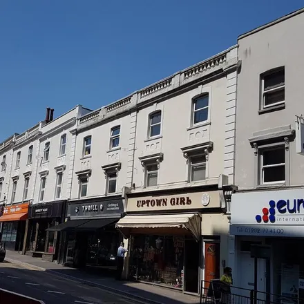 Image 1 - Pear Tree Beauty, Commercial Road, Bournemouth, BH2 5AT, United Kingdom - Apartment for rent