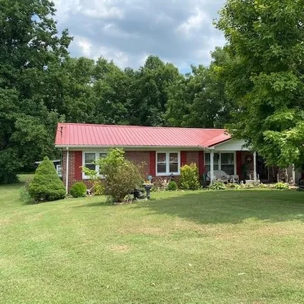 Image 1 - 109 Castle Heights Drive, Tompkinsville, KY 42167, USA - House for sale