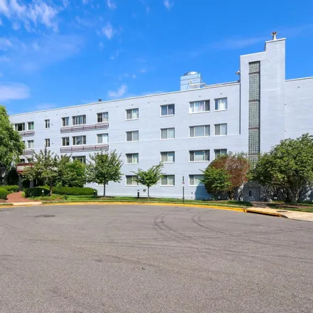 Image 4 - Stratton House Condominiums, 3601 5th Street South, Arlington, VA 22204, USA - Apartment for rent