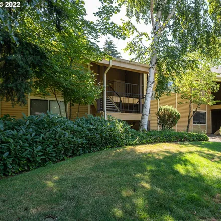 Buy this 1 bed condo on 9840 Southeast Talbert Street in Clackamas, OR 97015