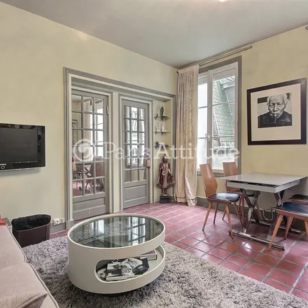 Image 6 - 82 Rue d'Amsterdam, 75008 Paris, France - Apartment for rent