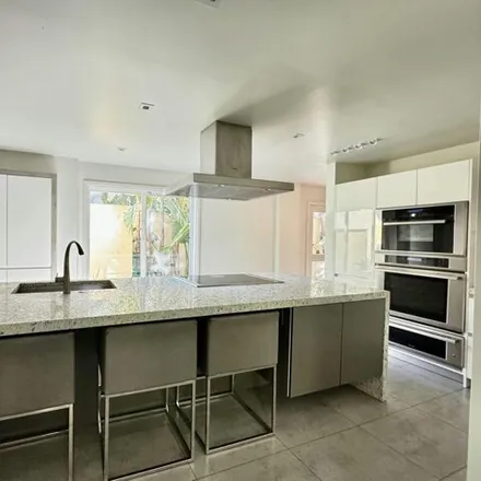 Image 7 - 2115 Benedict Canyon Drive, Beverly Hills, CA 90210, USA - House for sale