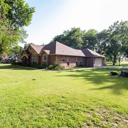 Buy this 3 bed house on 3279 Bryan Road in Durant, OK 74701
