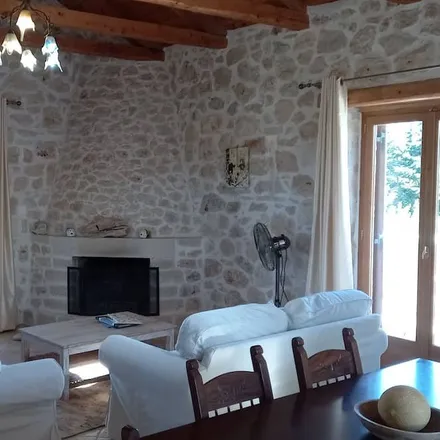 Rent this 3 bed house on Crete