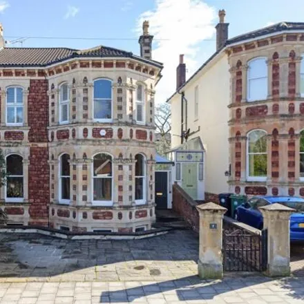Buy this 6 bed duplex on 7 Leigh Road in Bristol, BS8 2AT