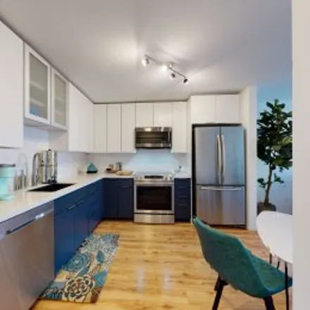 Buy this 1 bed apartment on #2014,66 9Th Street East in Northwestern Precinct, Saint Paul