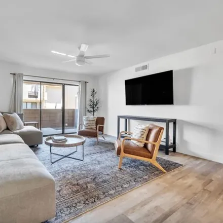 Image 4 - 6400 North 82nd Street, Scottsdale, AZ 85250, USA - Apartment for rent