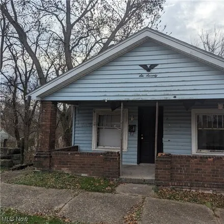 Buy this 2 bed house on Ryder Avenue in East Liverpool, OH 26034