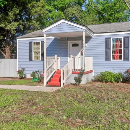 Buy this 3 bed house on 2658 Hull Street in North Charleston, SC 29405