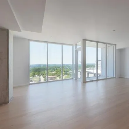 Image 4 - The Linden, 313 West 17th Street, Austin, TX 78701, USA - Condo for rent