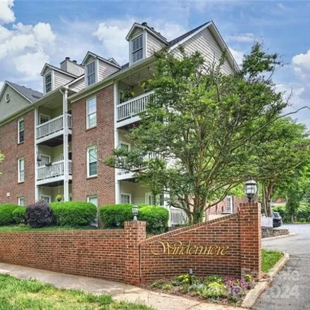 Buy this 2 bed condo on 307 Queens Road in Charlotte, NC 28204