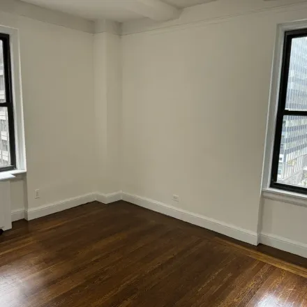 Image 1 - The Guilford, Lexington Avenue, New York, NY 10037, USA - Apartment for rent